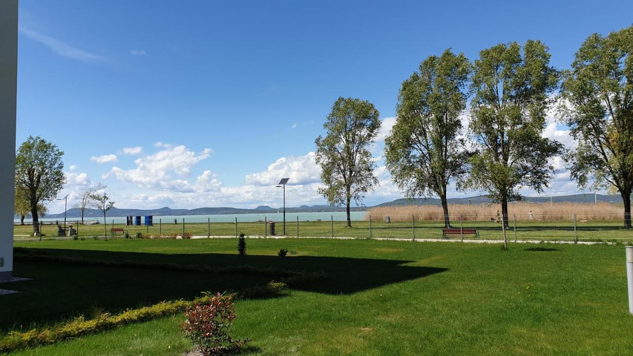 Lelle Resort Cb34 Balatonlelle Ngoại thất bức ảnh
