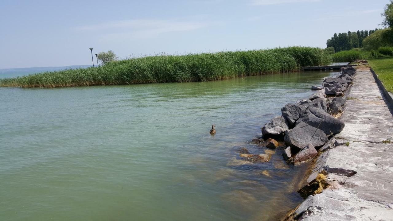 Lelle Resort Cb34 Balatonlelle Ngoại thất bức ảnh
