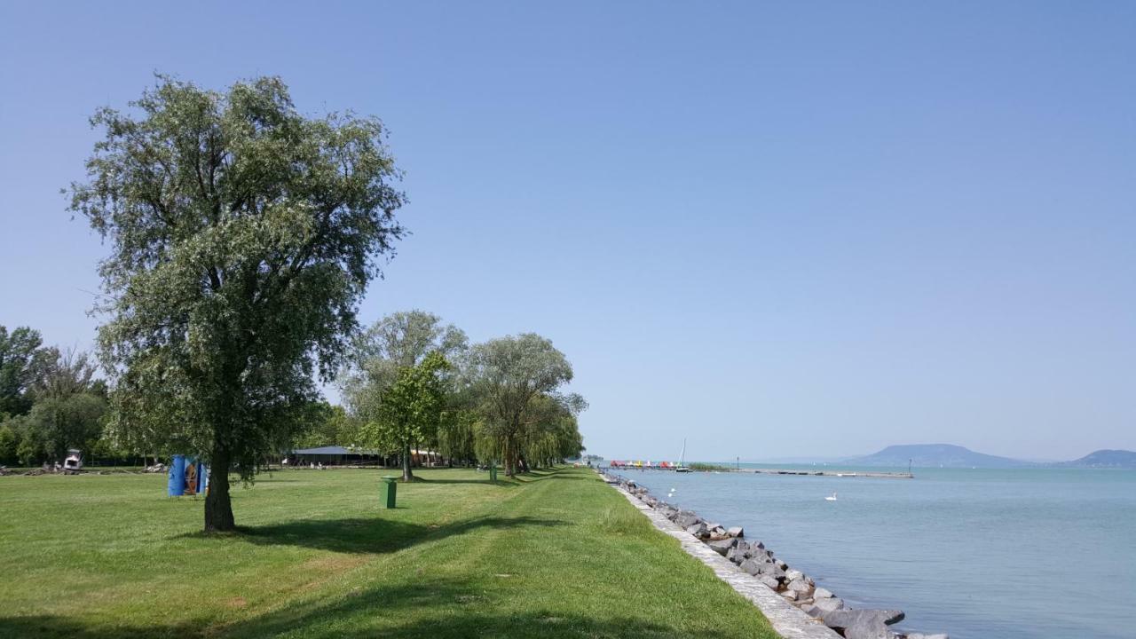 Lelle Resort Cb34 Balatonlelle Ngoại thất bức ảnh