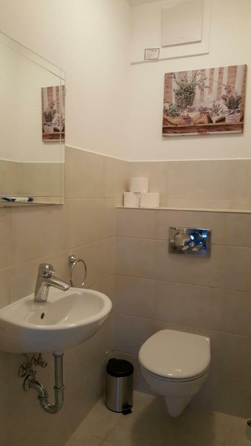 Lelle Resort Cb34 Balatonlelle Ngoại thất bức ảnh