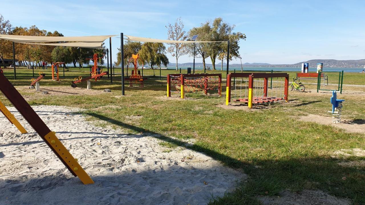 Lelle Resort Cb34 Balatonlelle Ngoại thất bức ảnh