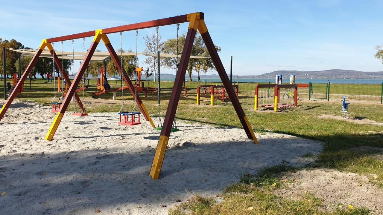 Lelle Resort Cb34 Balatonlelle Ngoại thất bức ảnh